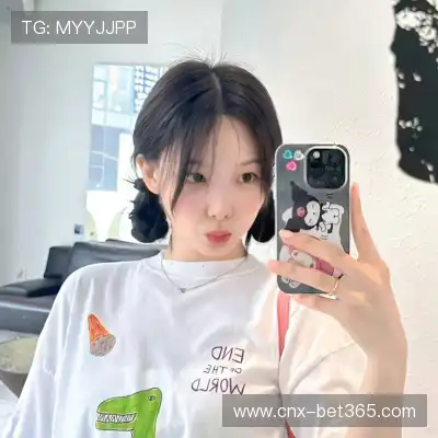 伍静